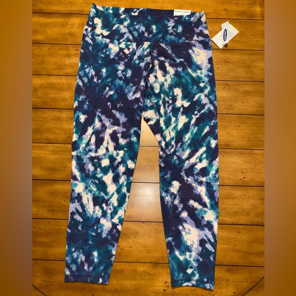 High-rise go-dry balance leggings, size XL, NWT. Fun multicolor pattern allover